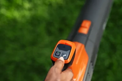 Husqvarna 122iB Akkumulátoros Lombfújó
